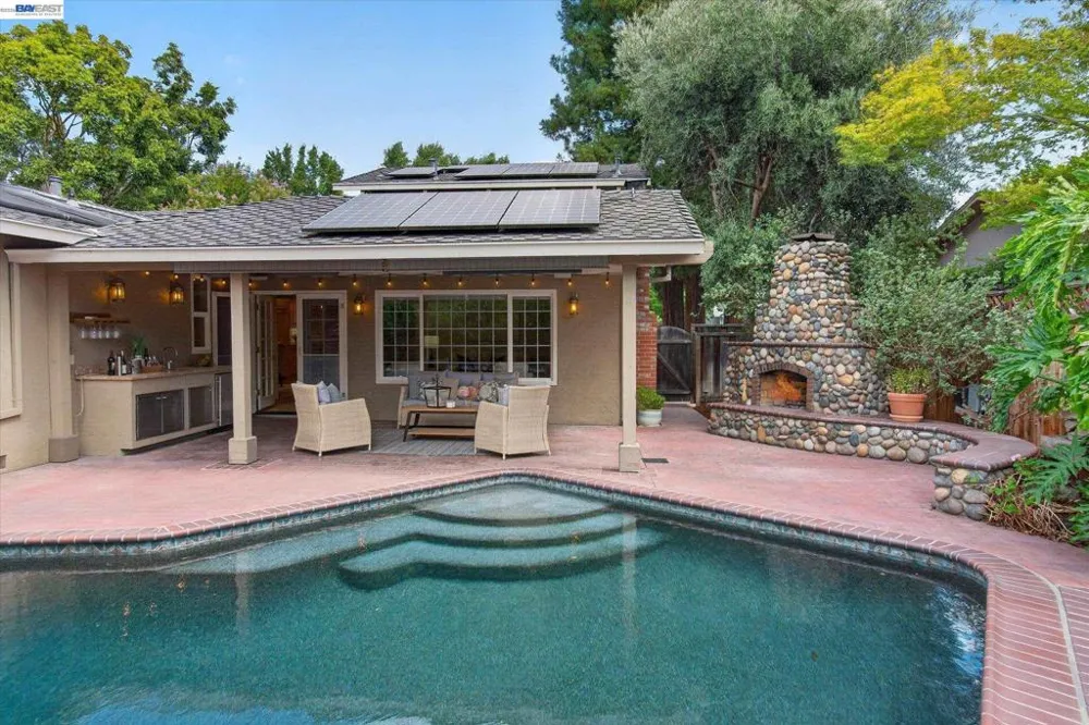 2680 Turnstone Dr Pleasanton, CA 94566