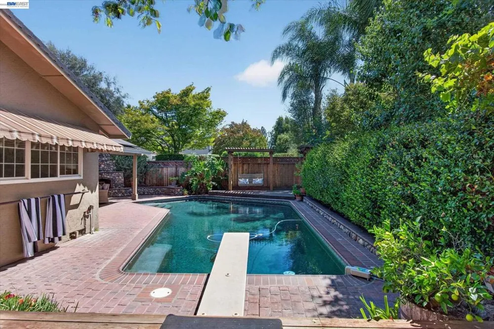 2680 Turnstone Dr Pleasanton, CA 94566
