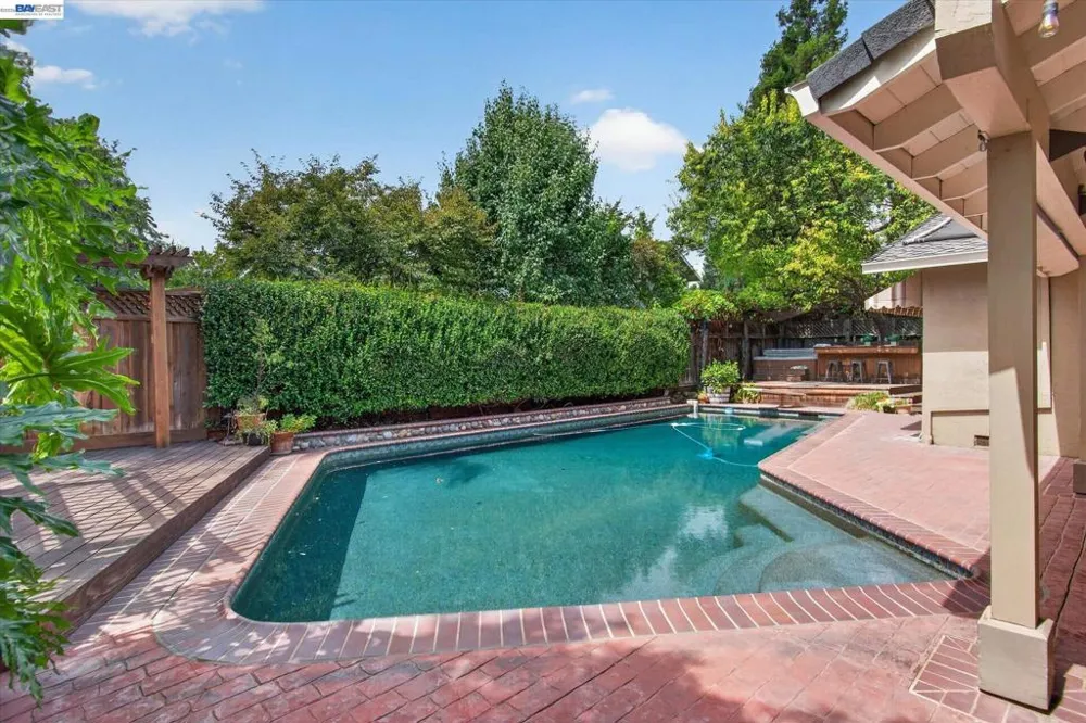 2680 Turnstone Dr Pleasanton, CA 94566