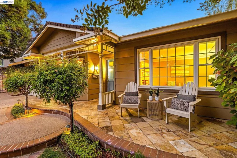 2680 Turnstone Dr Pleasanton, CA 94566