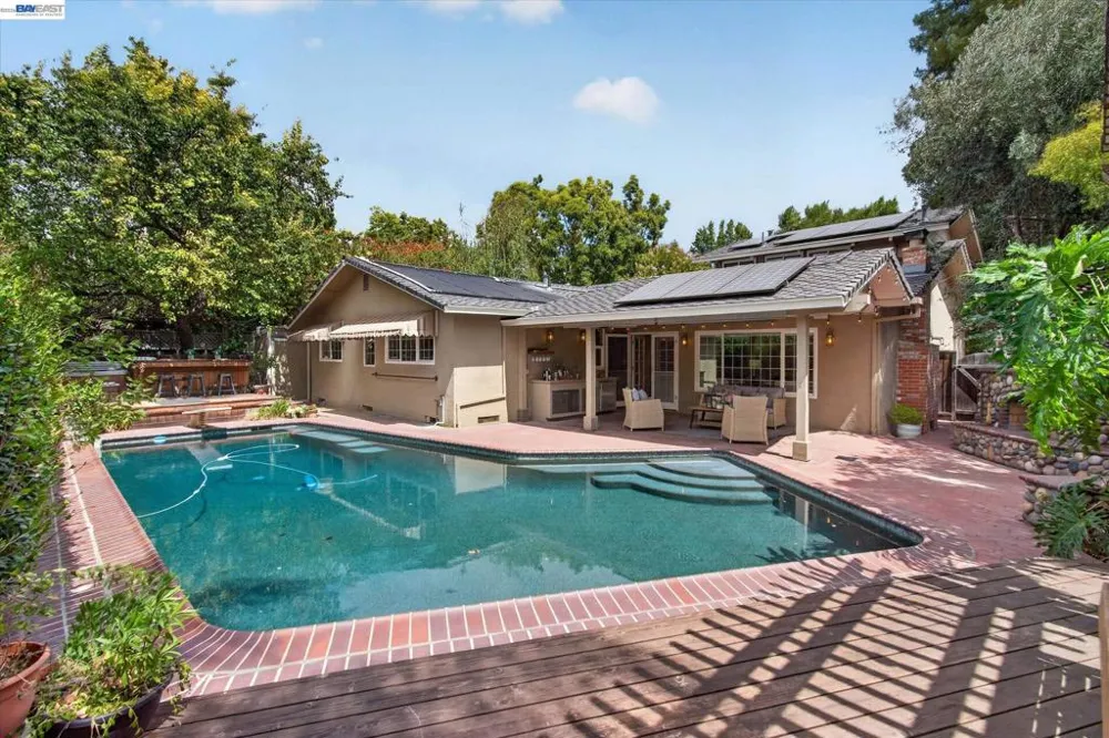 2680 Turnstone Dr Pleasanton, CA 94566