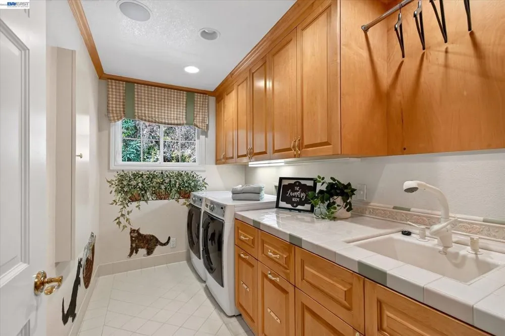 2680 Turnstone Dr Pleasanton, CA 94566
