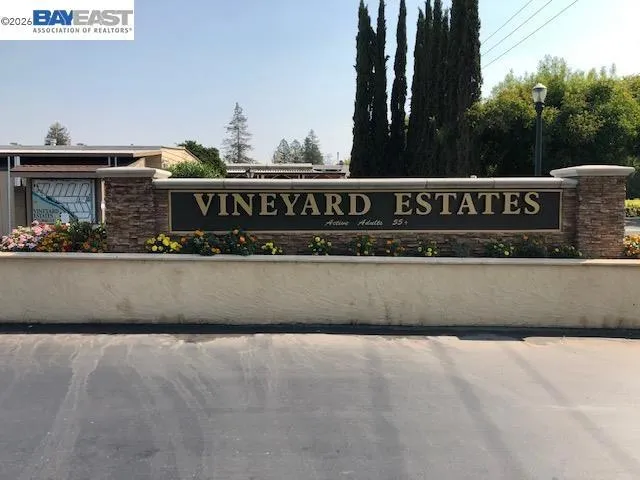 3263 Vineyard Ave #165 Pleasanton, CA 94566