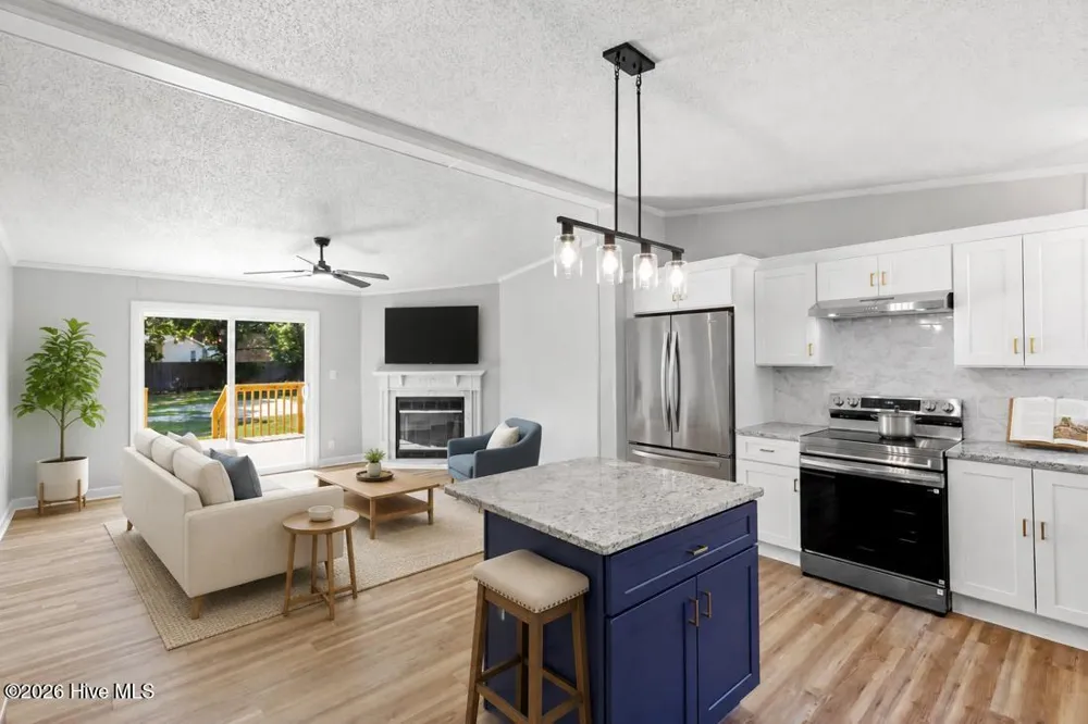 5837 Parkton Road Hope Mills, NC 28348