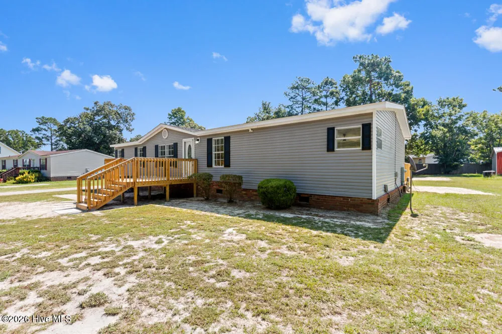 5837 Parkton Road Hope Mills, NC 28348