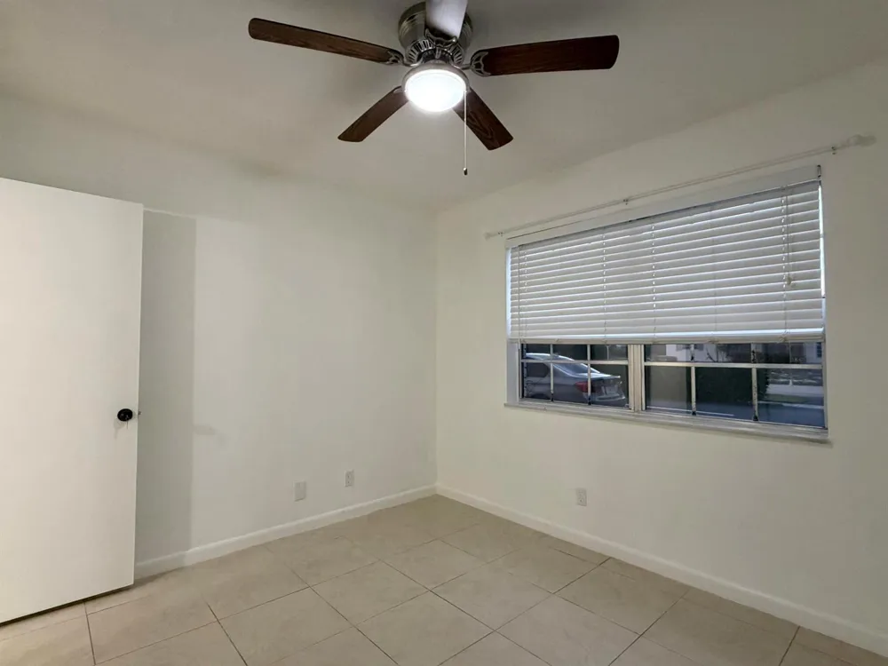 298 SW 6th Street #109 Boca Raton, FL 33432