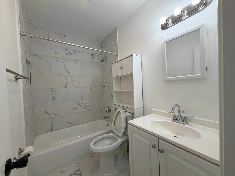 298 SW 6th Street #109 Boca Raton, FL 33432
