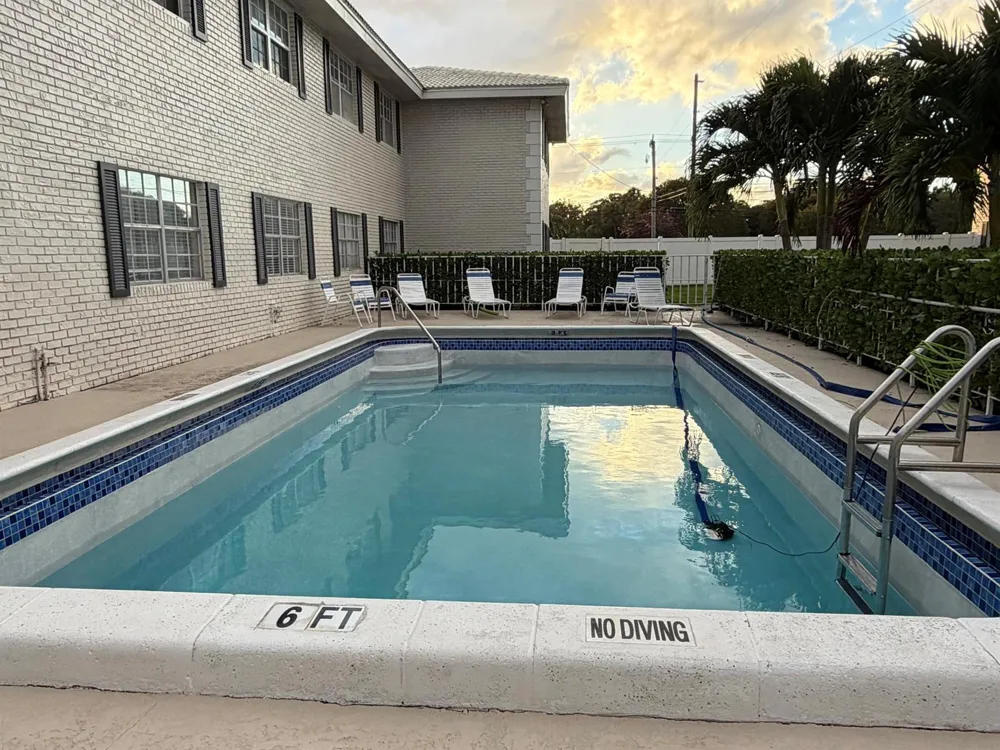 298 SW 6th Street #109 Boca Raton, FL 33432