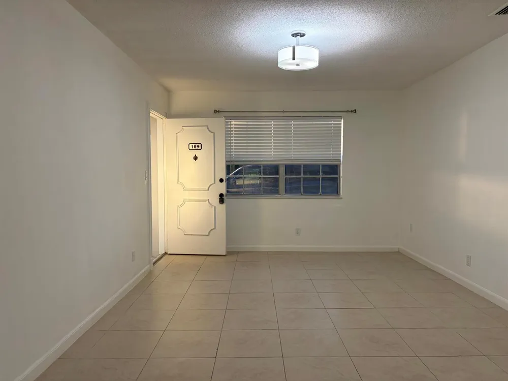 298 SW 6th Street #109 Boca Raton, FL 33432
