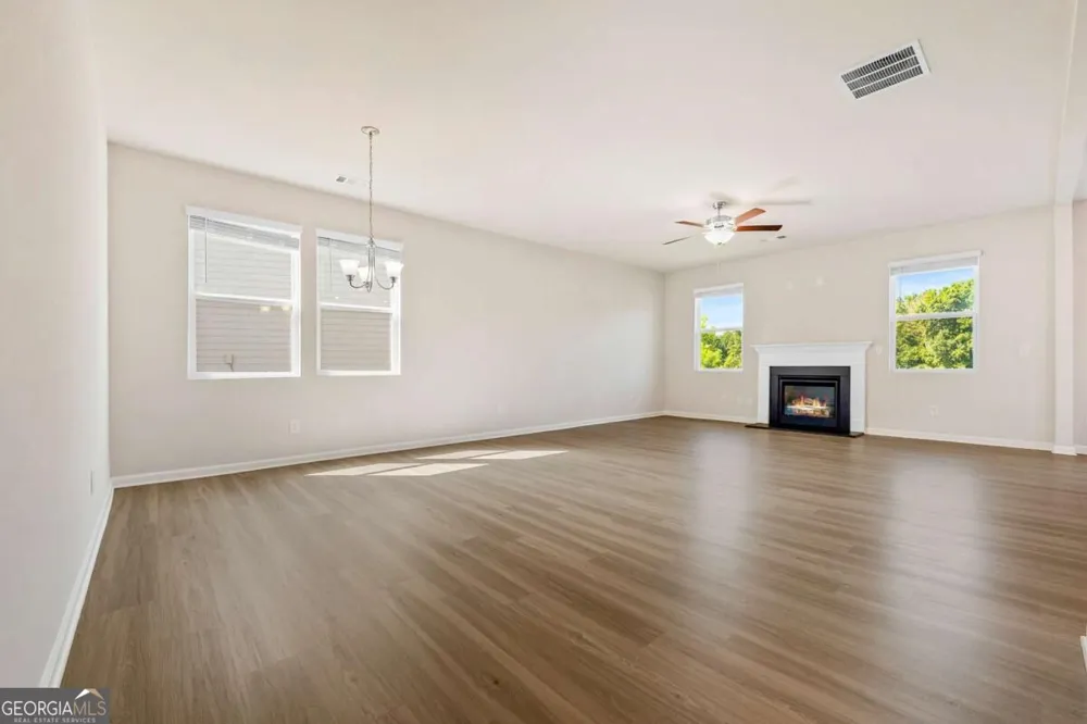 44 Pointe PL Dawsonville, GA 30534