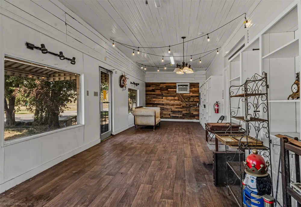 304 Catherine Street Terrell, TX 75160