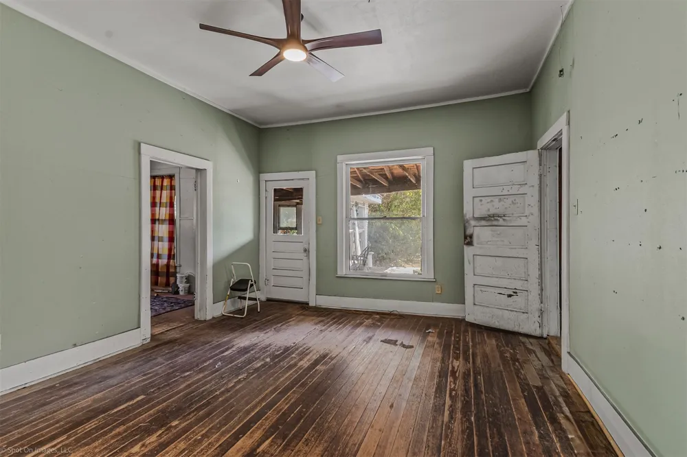 304 Catherine Street Terrell, TX 75160