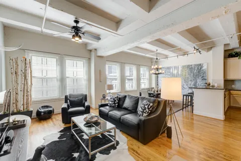 1120 Texas Street #5D