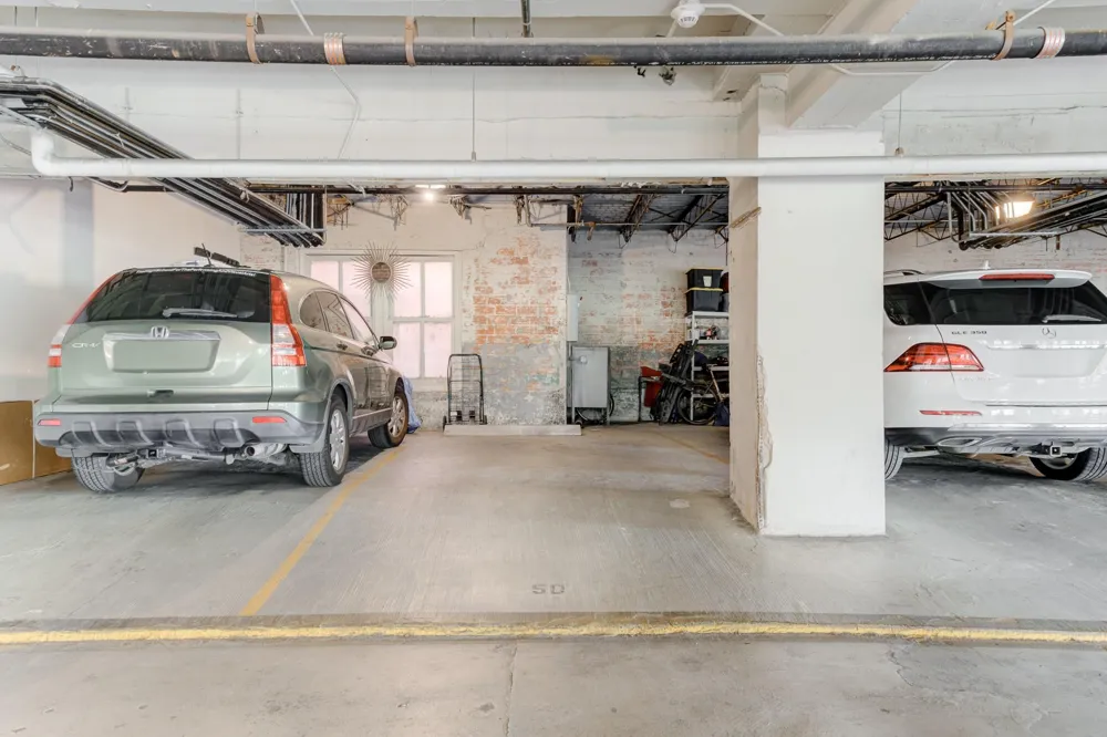 1120 Texas Street #5D Houston, TX 77002