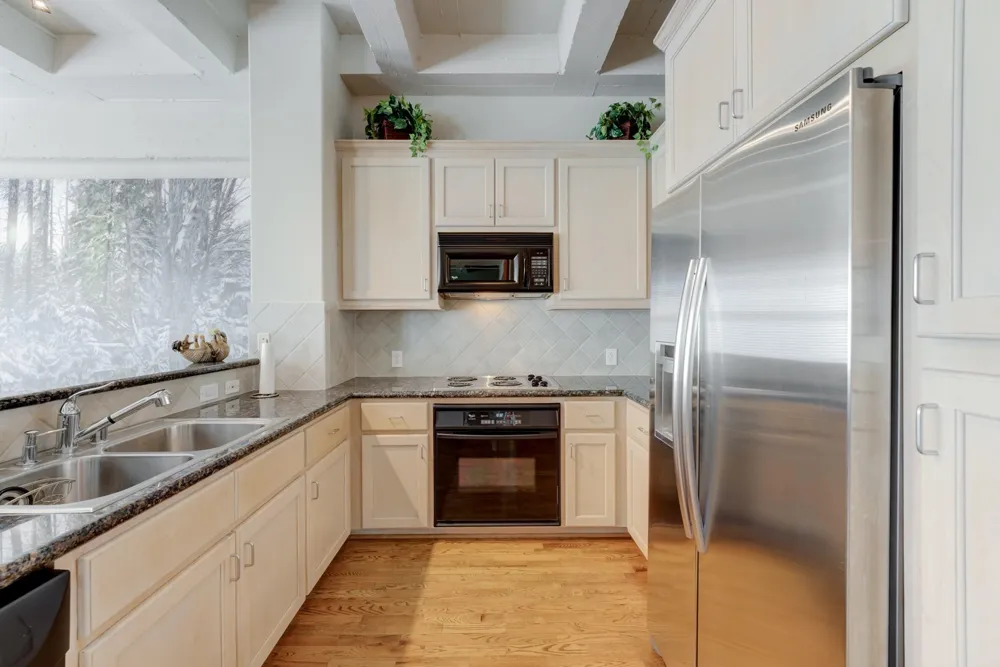 1120 Texas Street #5D Houston, TX 77002