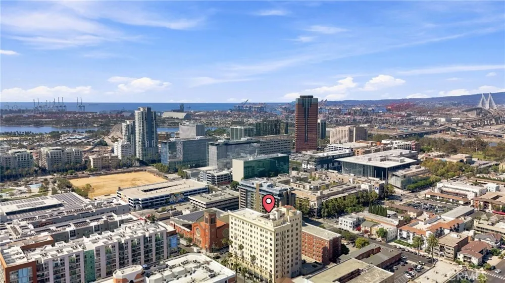 315 W 3rd #401 Long Beach, CA 90802