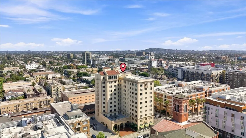 315 W 3rd #401 Long Beach, CA 90802