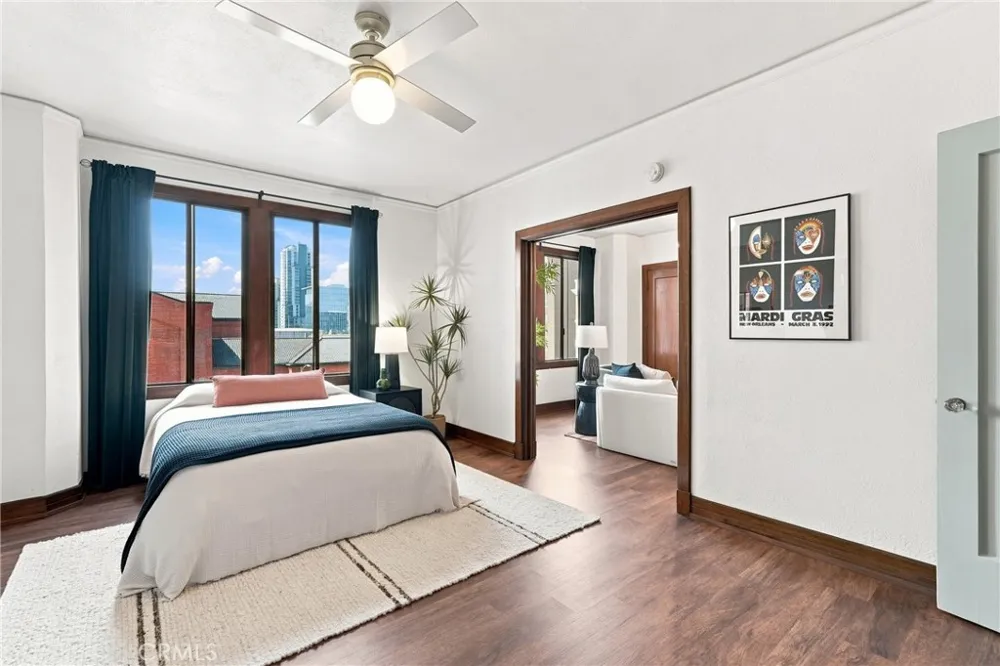 315 W 3rd #401 Long Beach, CA 90802