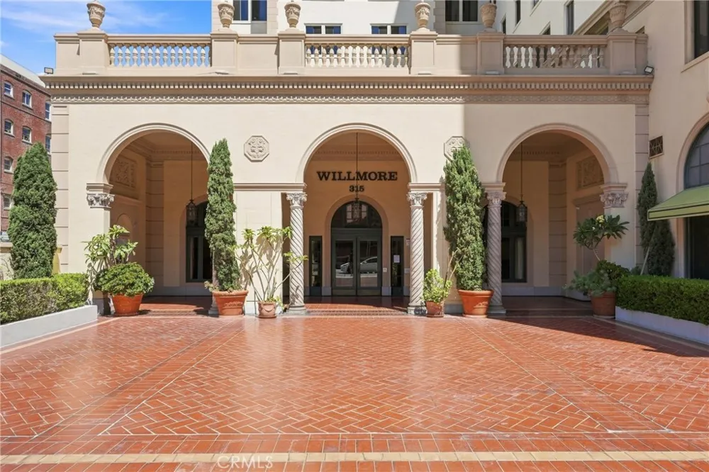 315 W 3rd #401 Long Beach, CA 90802