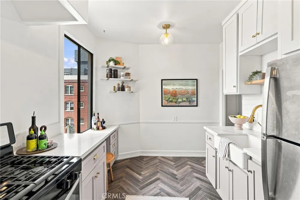 315 W 3rd #401 Long Beach, CA 90802