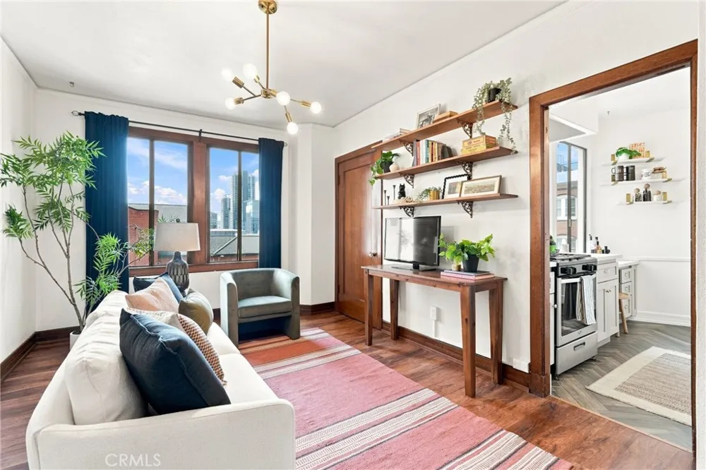 315 W 3rd #401 Long Beach, CA 90802