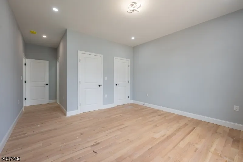 412 Gregory Rd Paramus, NJ 07652