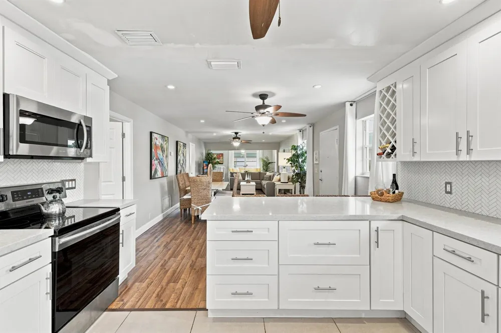 435 BLUEBIRD LANE Delray Beach, FL 33445