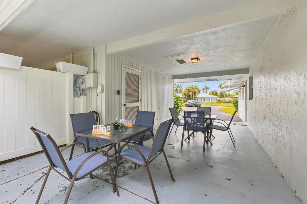 435 BLUEBIRD LANE Delray Beach, FL 33445