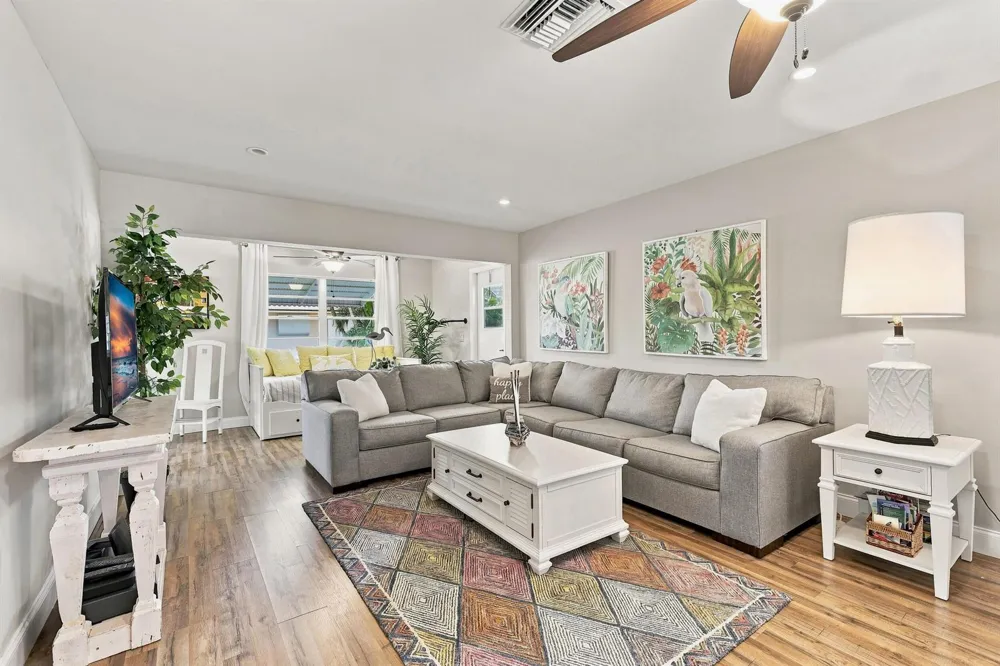 435 BLUEBIRD LANE Delray Beach, FL 33445