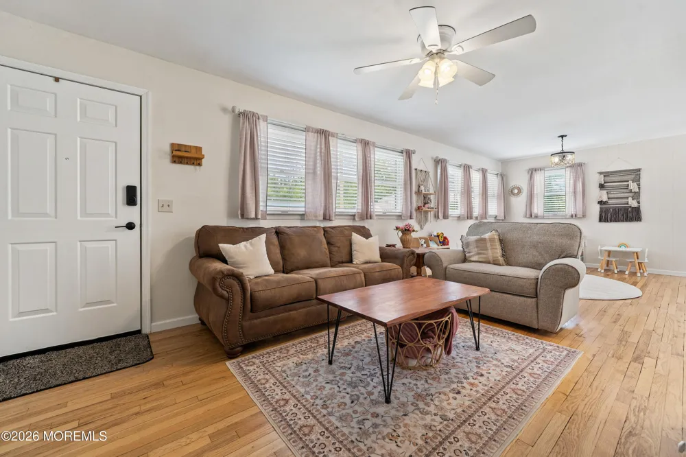 13 Charles Avenue Manchester, NJ 08759