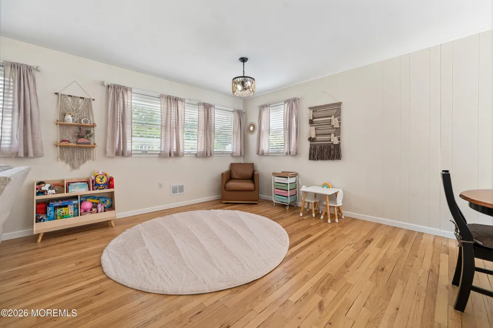 13 Charles Avenue Manchester, NJ 08759