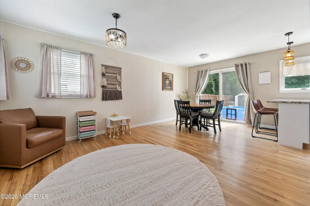 13 Charles Avenue Manchester, NJ 08759