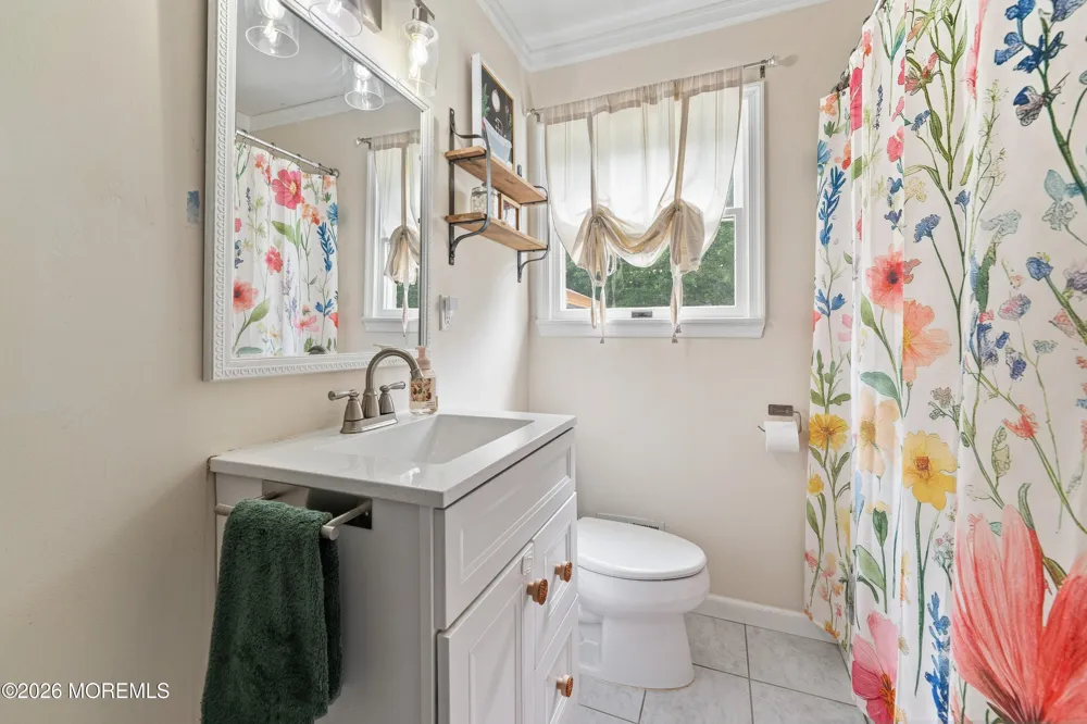 13 Charles Avenue Manchester, NJ 08759