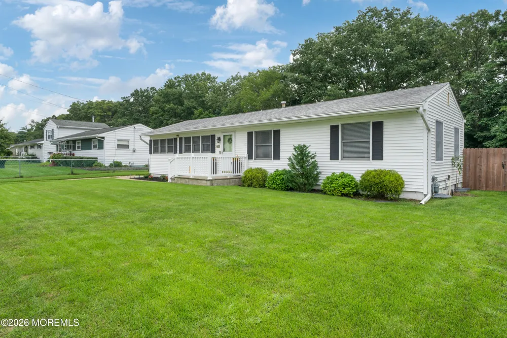 13 Charles Avenue Manchester, NJ 08759