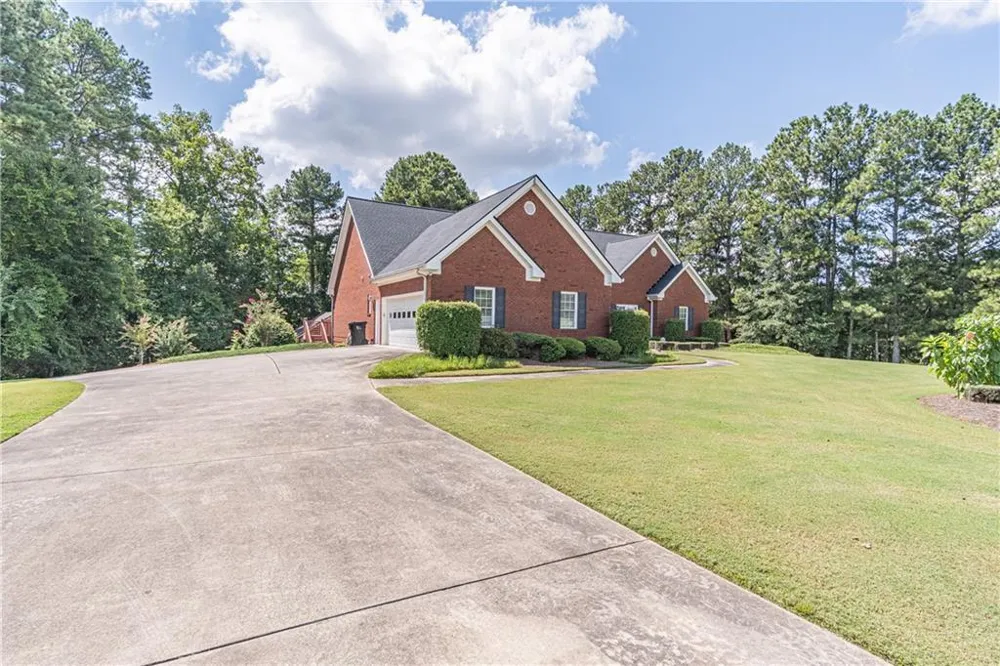 3562 Thompson Mill Road Buford, GA 30519