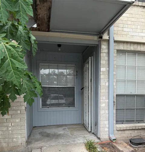 7400 Bellerive Drive #901