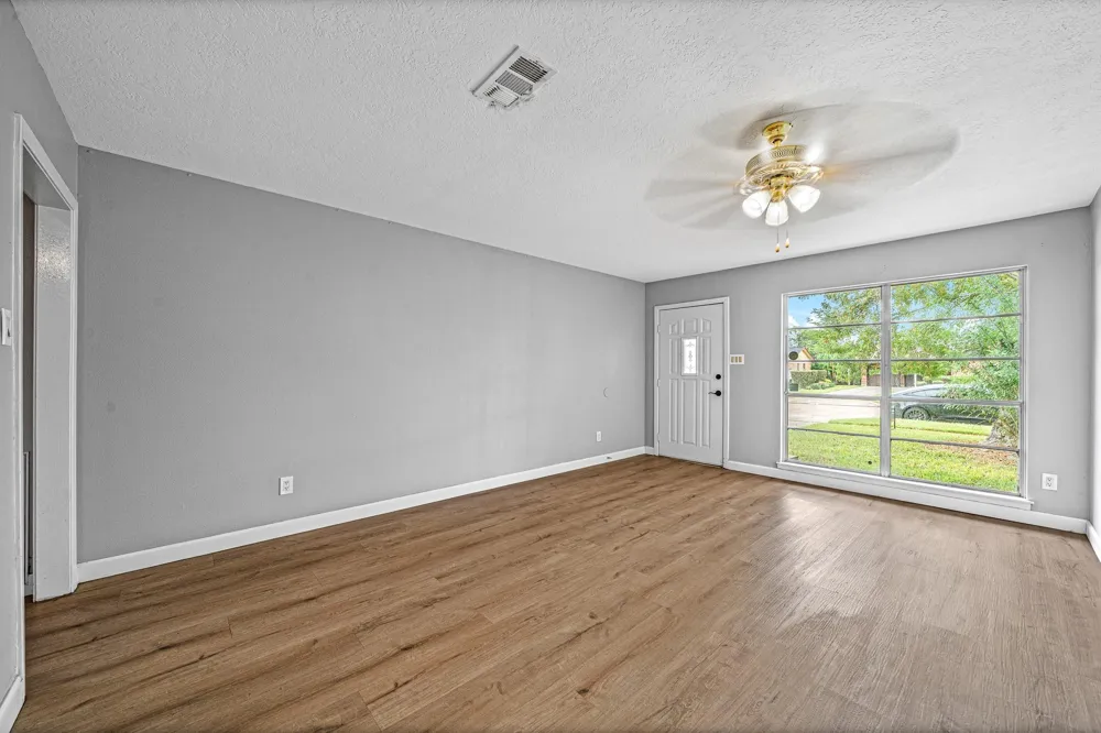 806 Shawnee Street Houston, TX 77034