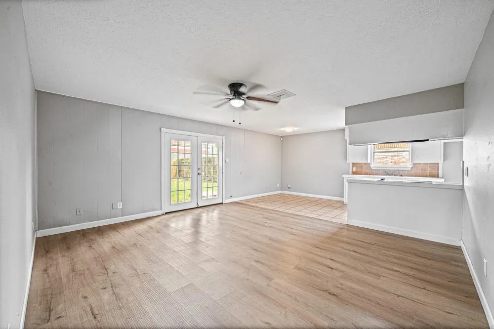 806 Shawnee Street Houston, TX 77034