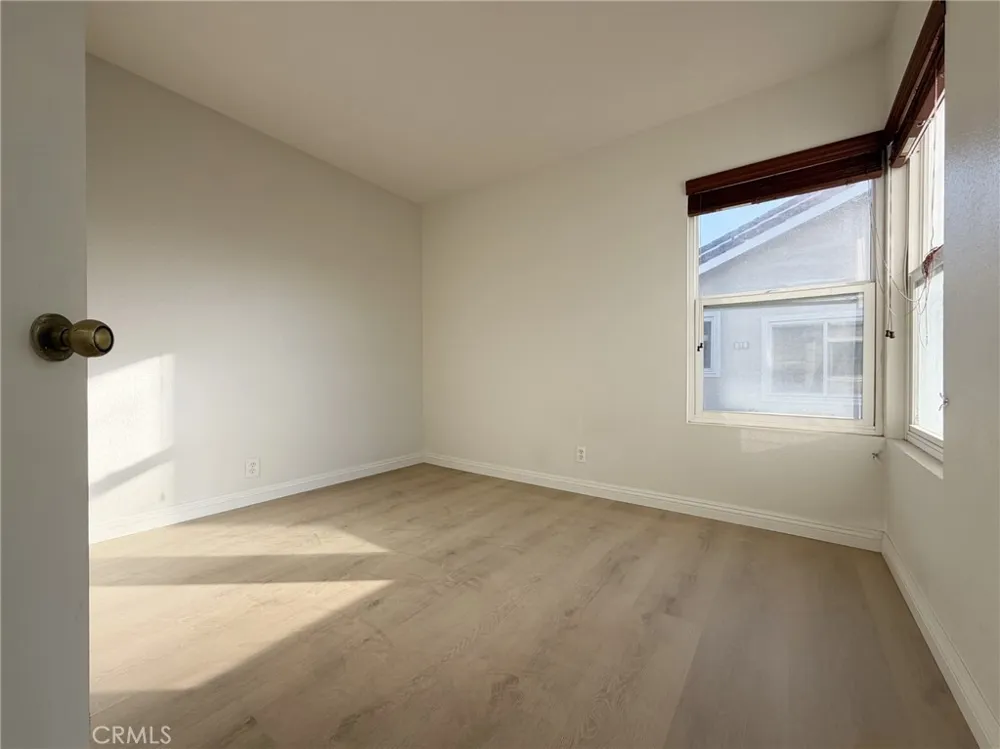 73 Goldenrod Irvine, CA 92604