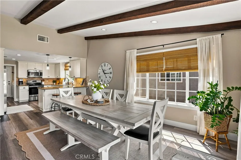 22336 Loch Lomond Canyon Lake, CA 92587