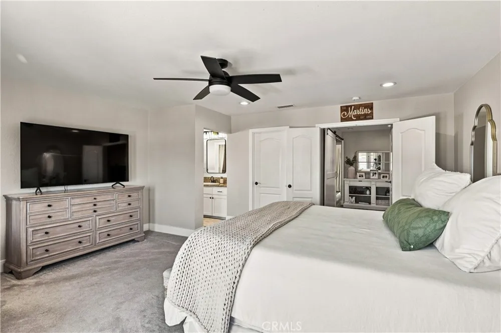 22336 Loch Lomond Canyon Lake, CA 92587