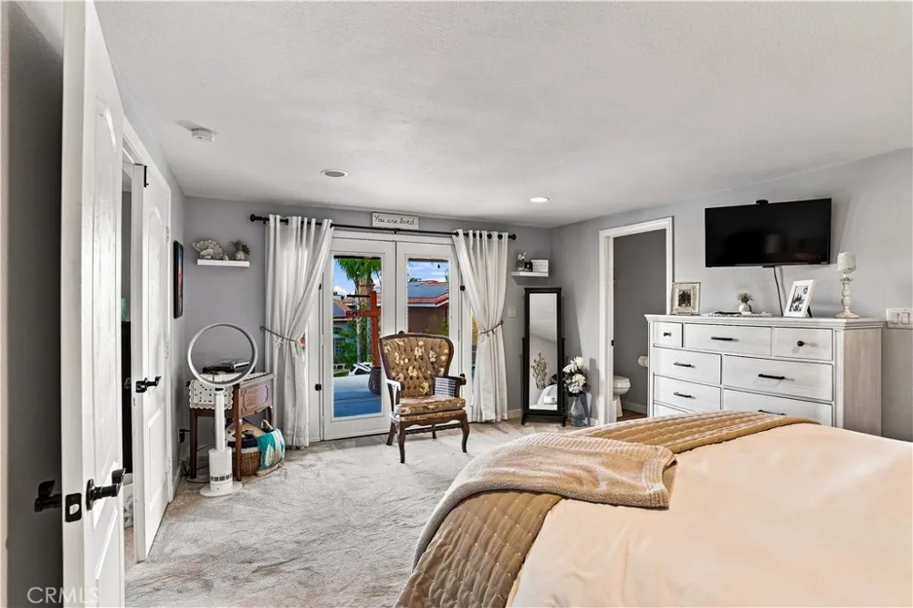22336 Loch Lomond Canyon Lake, CA 92587