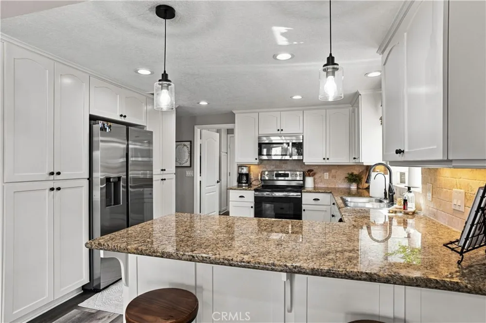 22336 Loch Lomond Canyon Lake, CA 92587