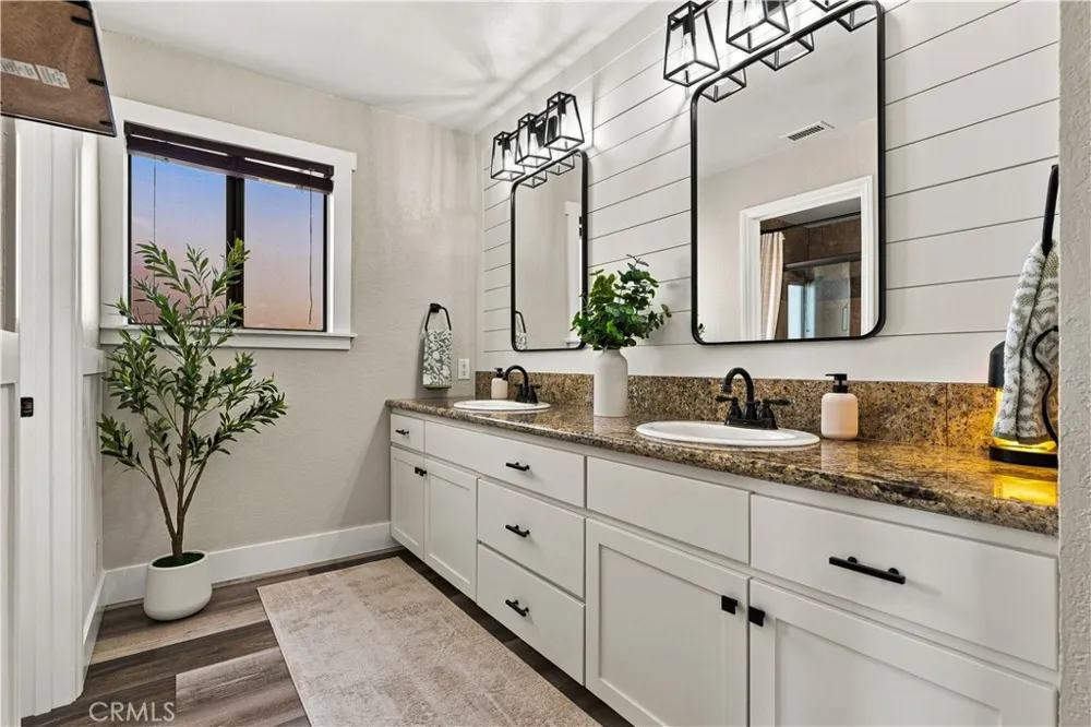 22336 Loch Lomond Canyon Lake, CA 92587