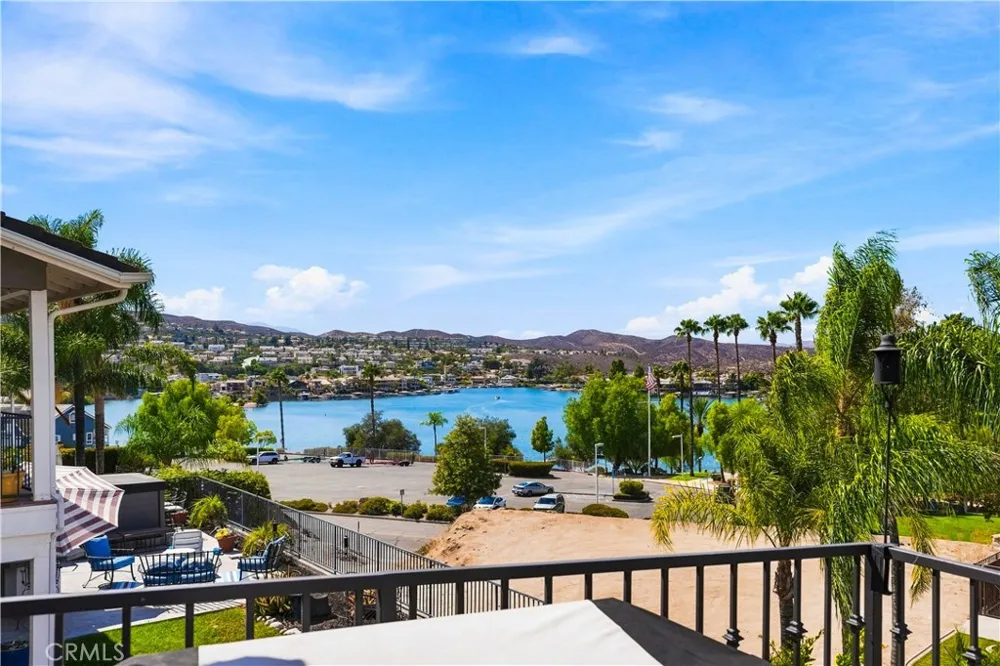 22336 Loch Lomond Canyon Lake, CA 92587
