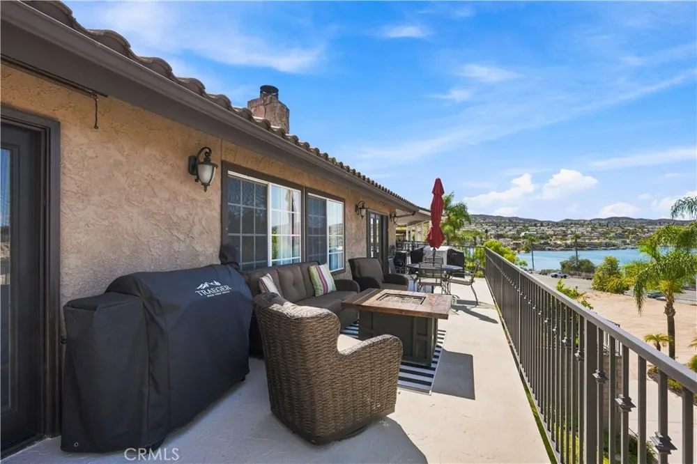 22336 Loch Lomond Canyon Lake, CA 92587