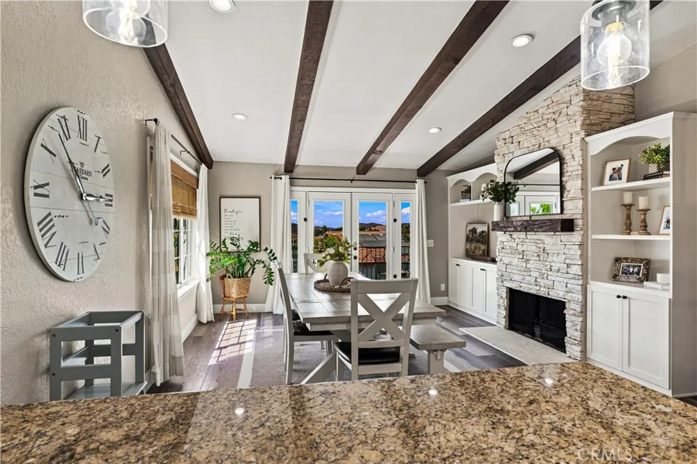 22336 Loch Lomond Canyon Lake, CA 92587