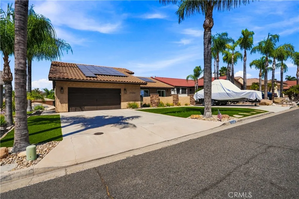 22336 Loch Lomond Canyon Lake, CA 92587
