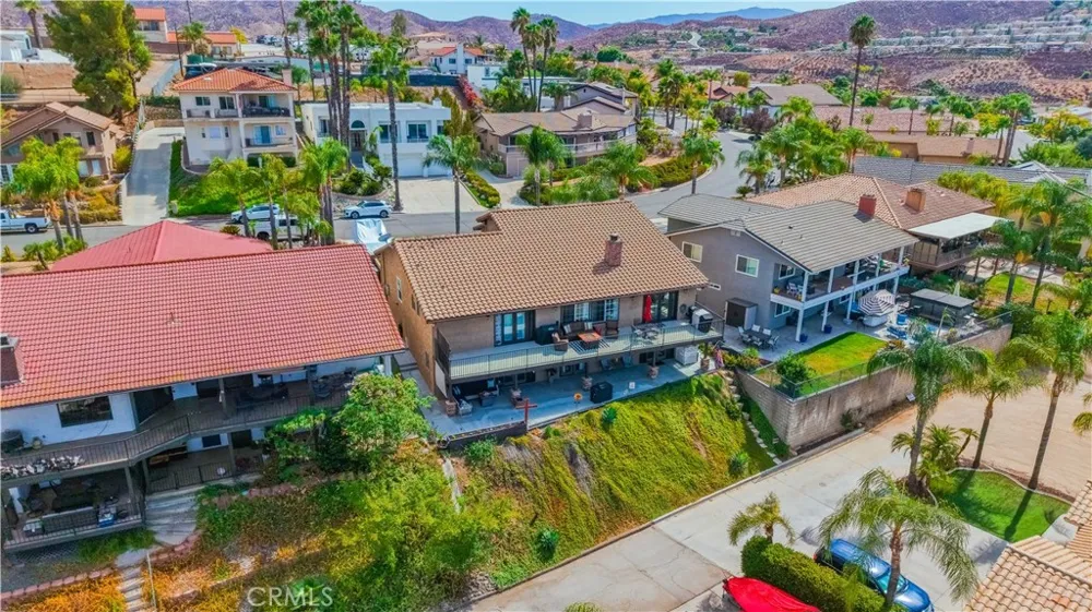 22336 Loch Lomond Canyon Lake, CA 92587