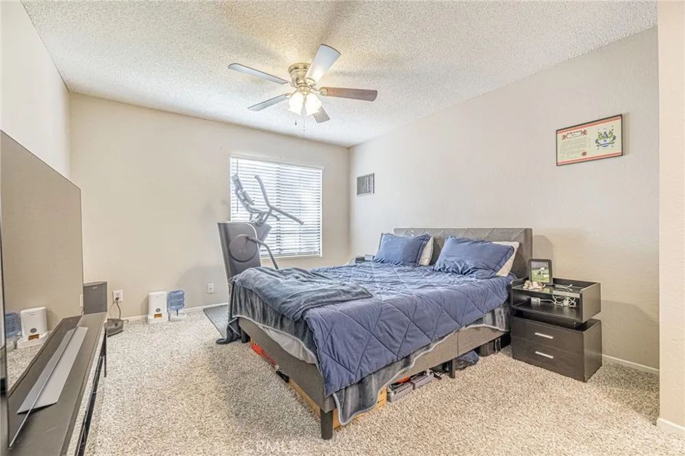 2554 Olive #82 Palmdale, CA 93550